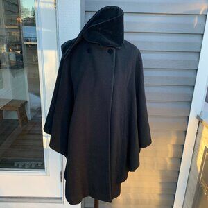 Vintage Albert Nipon Cape Cloak M Black Wool Velvet Scarf Buttons Old Money 90s